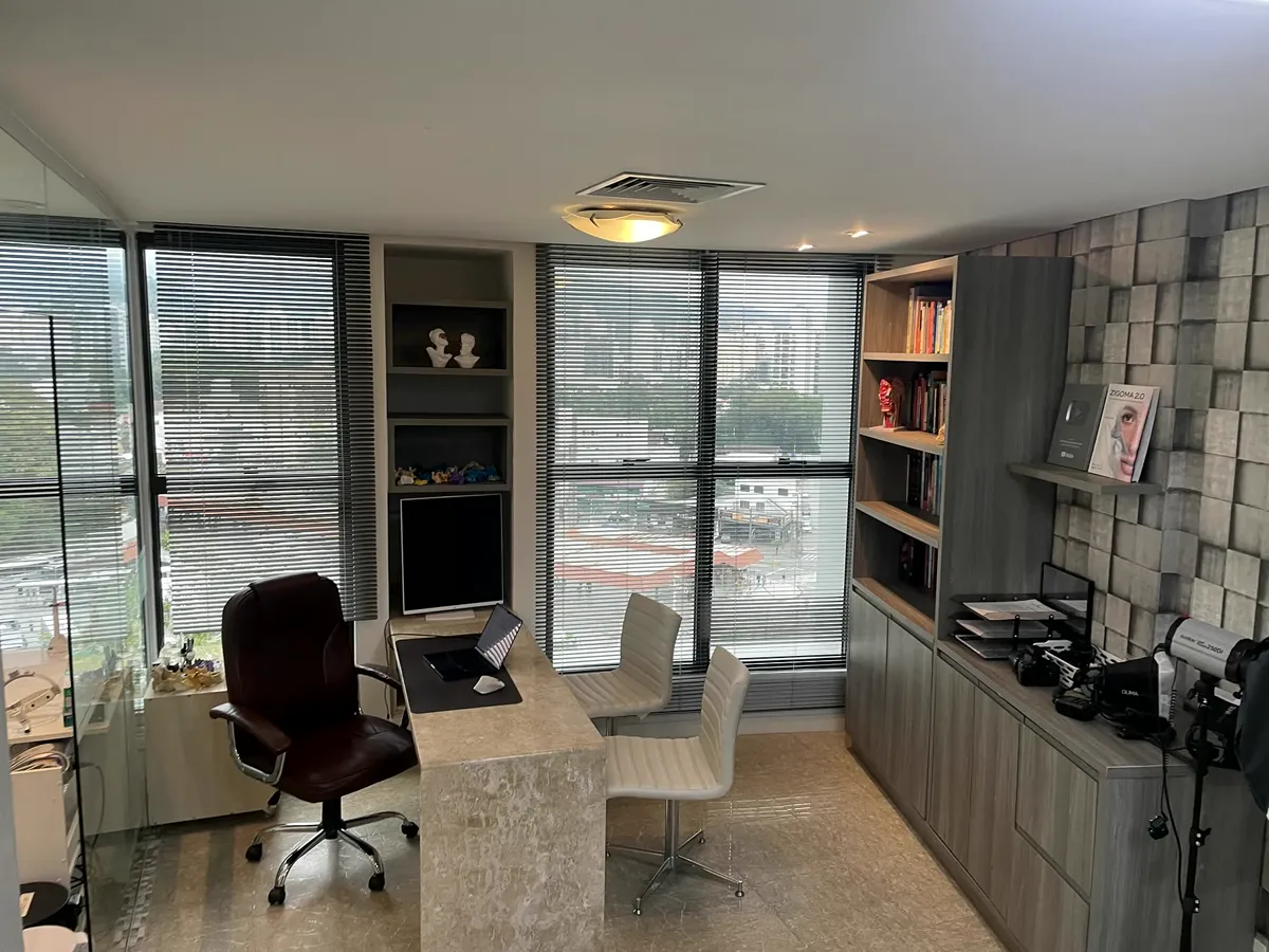 Dr. Fernando Giovanella's office in Blumenau